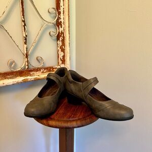 JBU Shoes